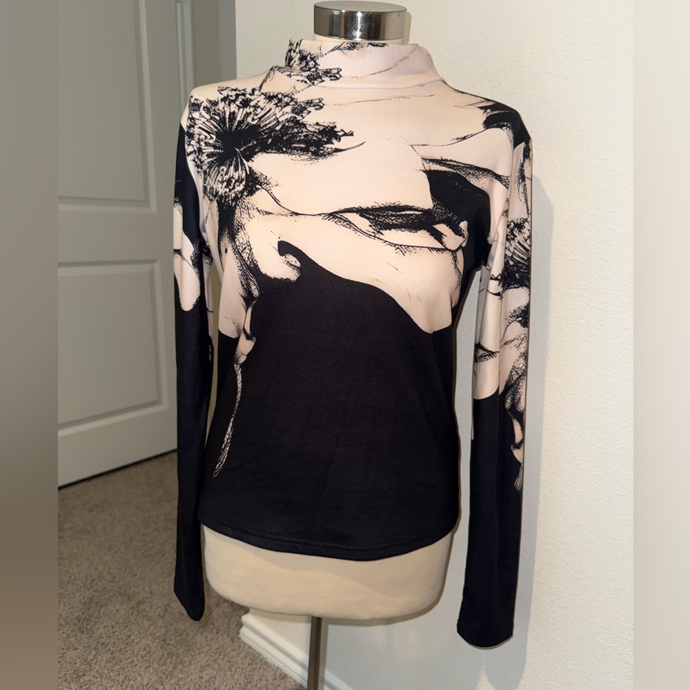 Floral Fitted Long Sleeve Turtleneck